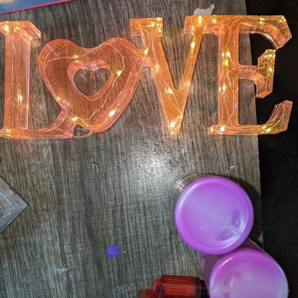 All handmade resin crafts - Picture 16 of 16